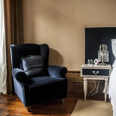 Bed & Breakfast Loft 4*