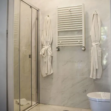 Bed & Breakfast Loft 4*
